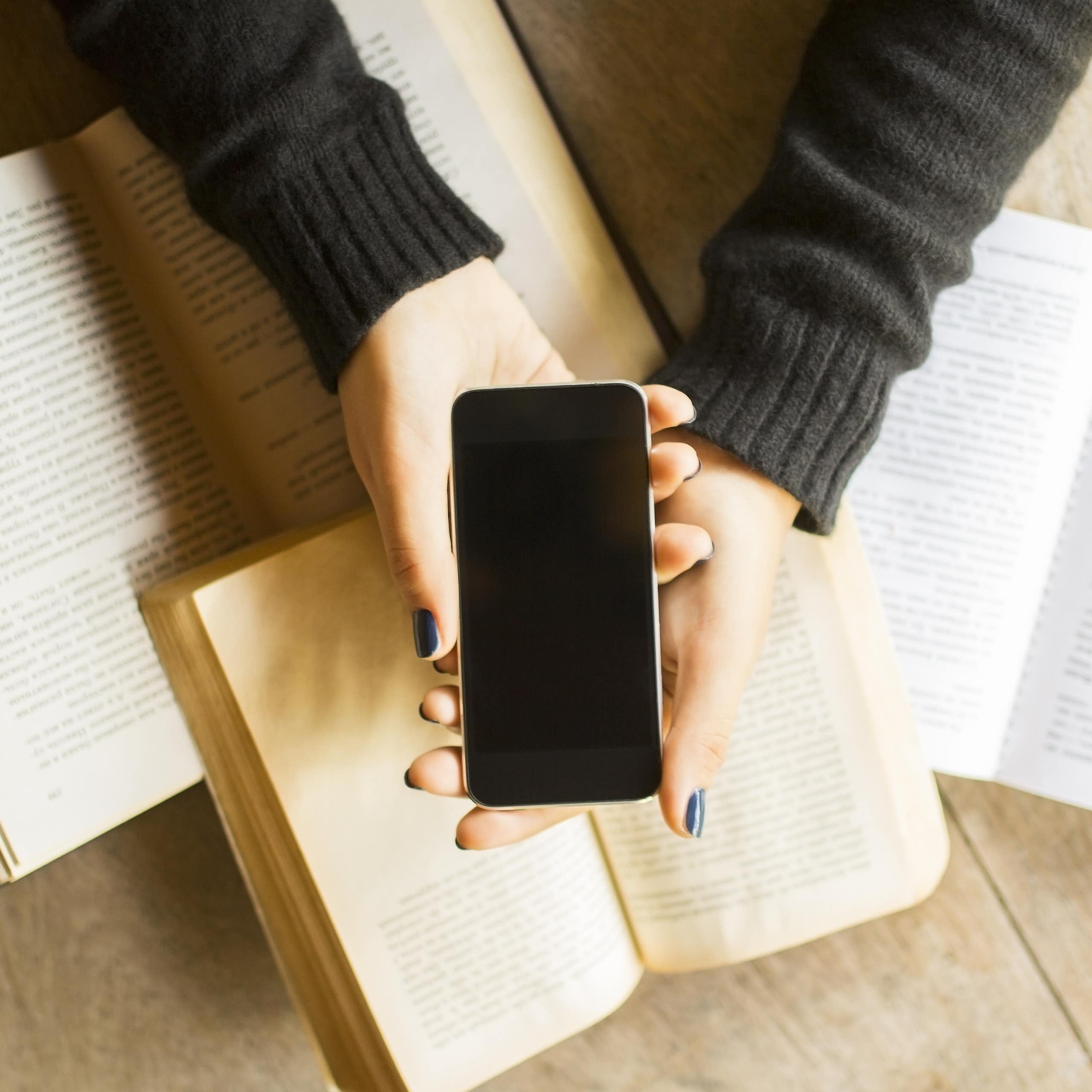 Digital multi-tasking is ruining our work, school grades and sleep – here are 7 ways we can reclaim our attention spans