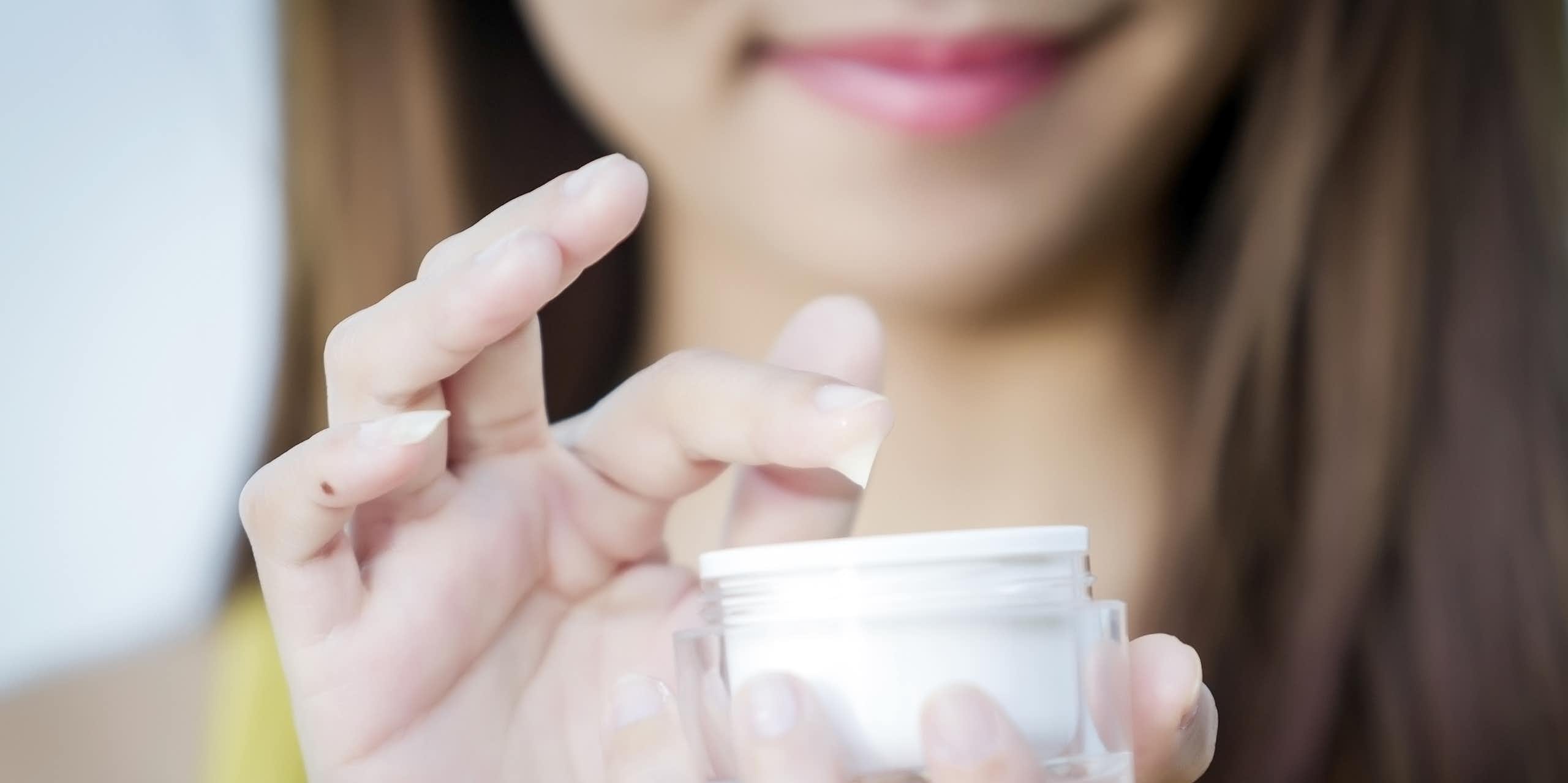 L’acide hyaluronique est-il aussi efficace que le prétend l’industrie cosmétique ?