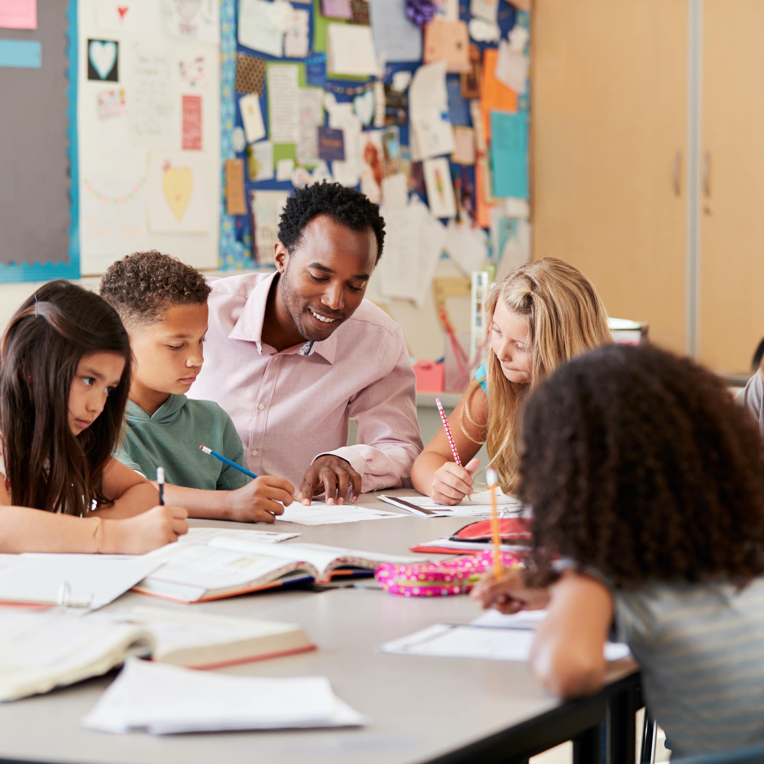¿Cómo pueden los maestros educar basándose en evidencias?