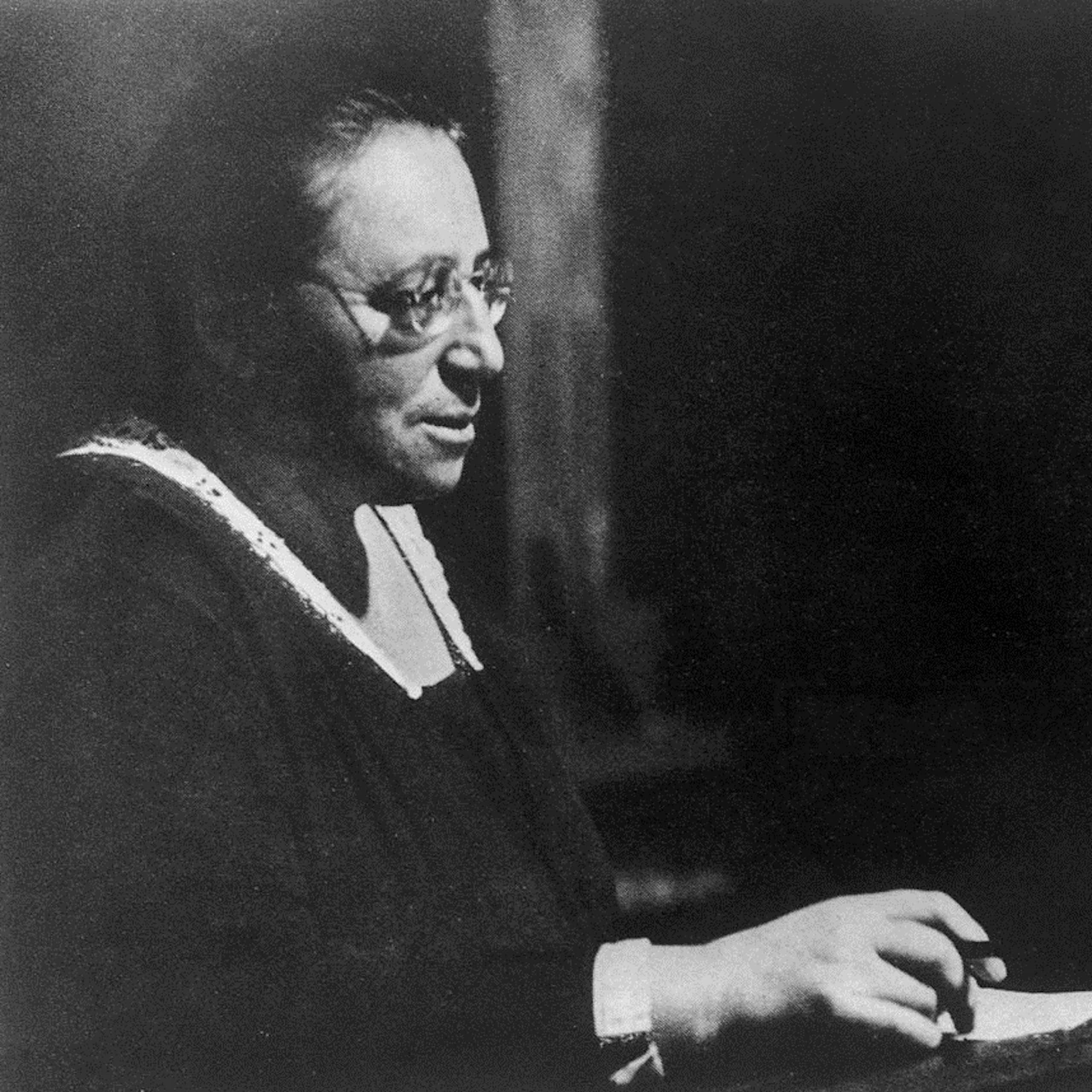 Portrait noir et blanc d'Emmy Noether