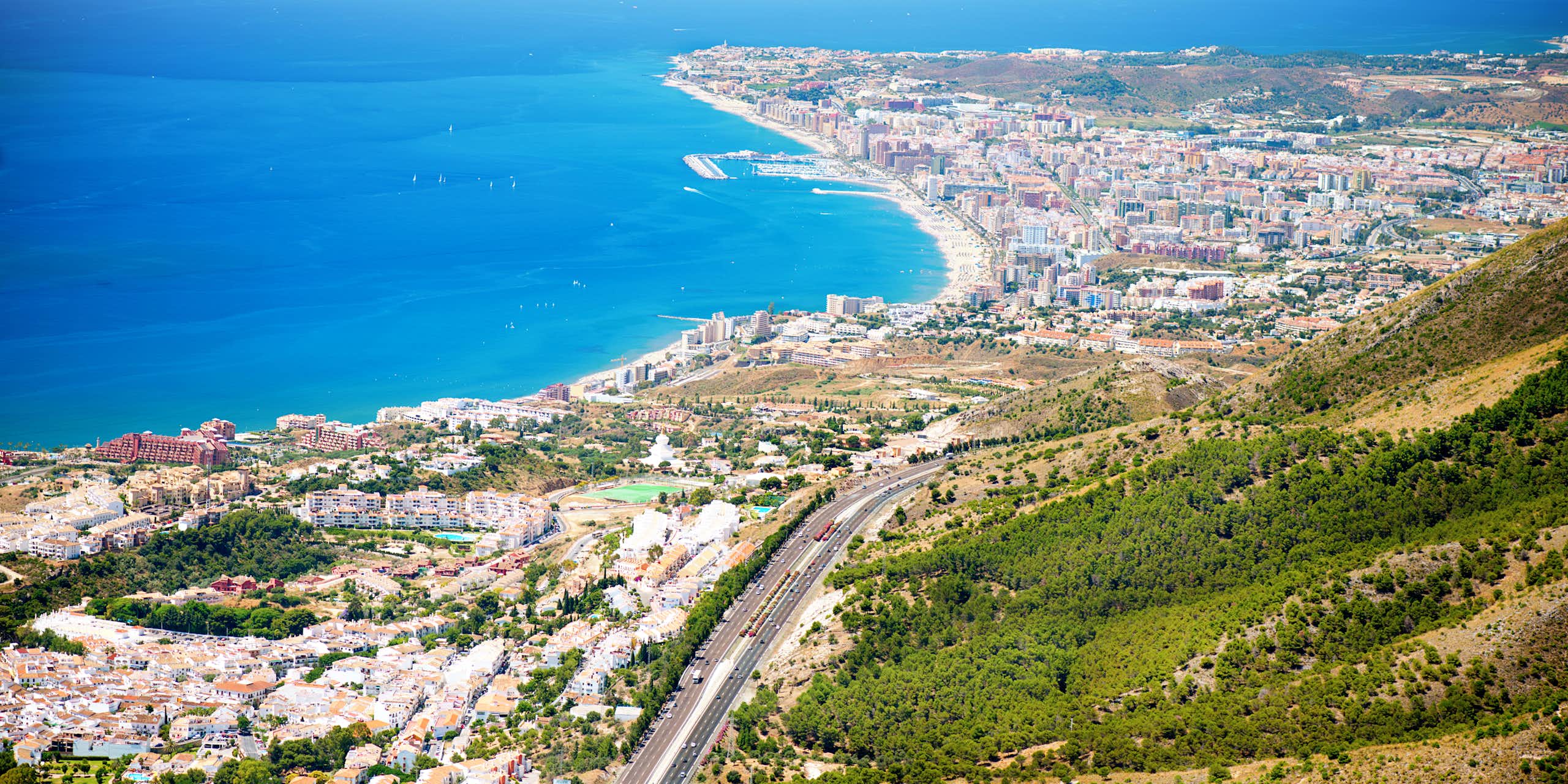 une vue aérienne de la côte espagnole