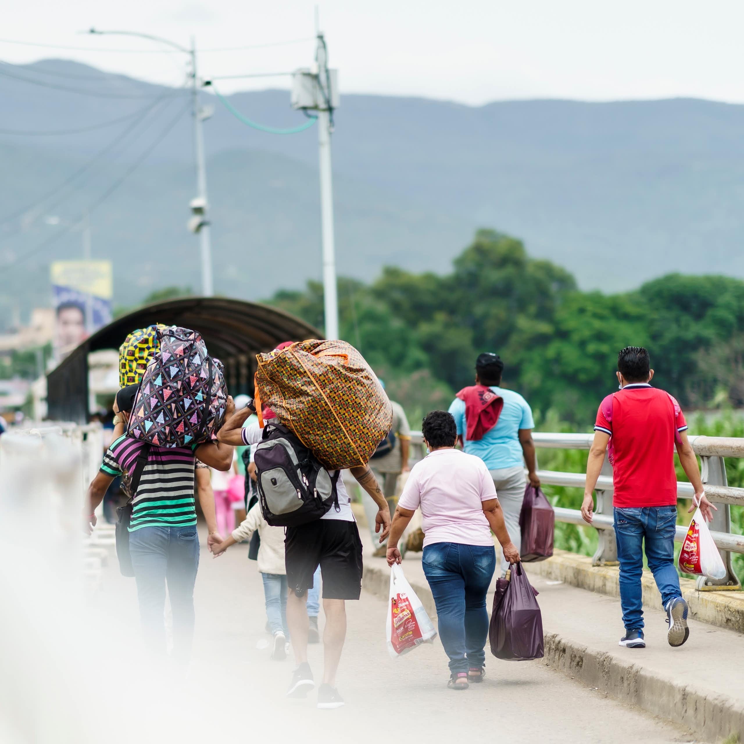 Jóvenes y electores ausentes: el impacto demográfico del éxodo masivo venezolano