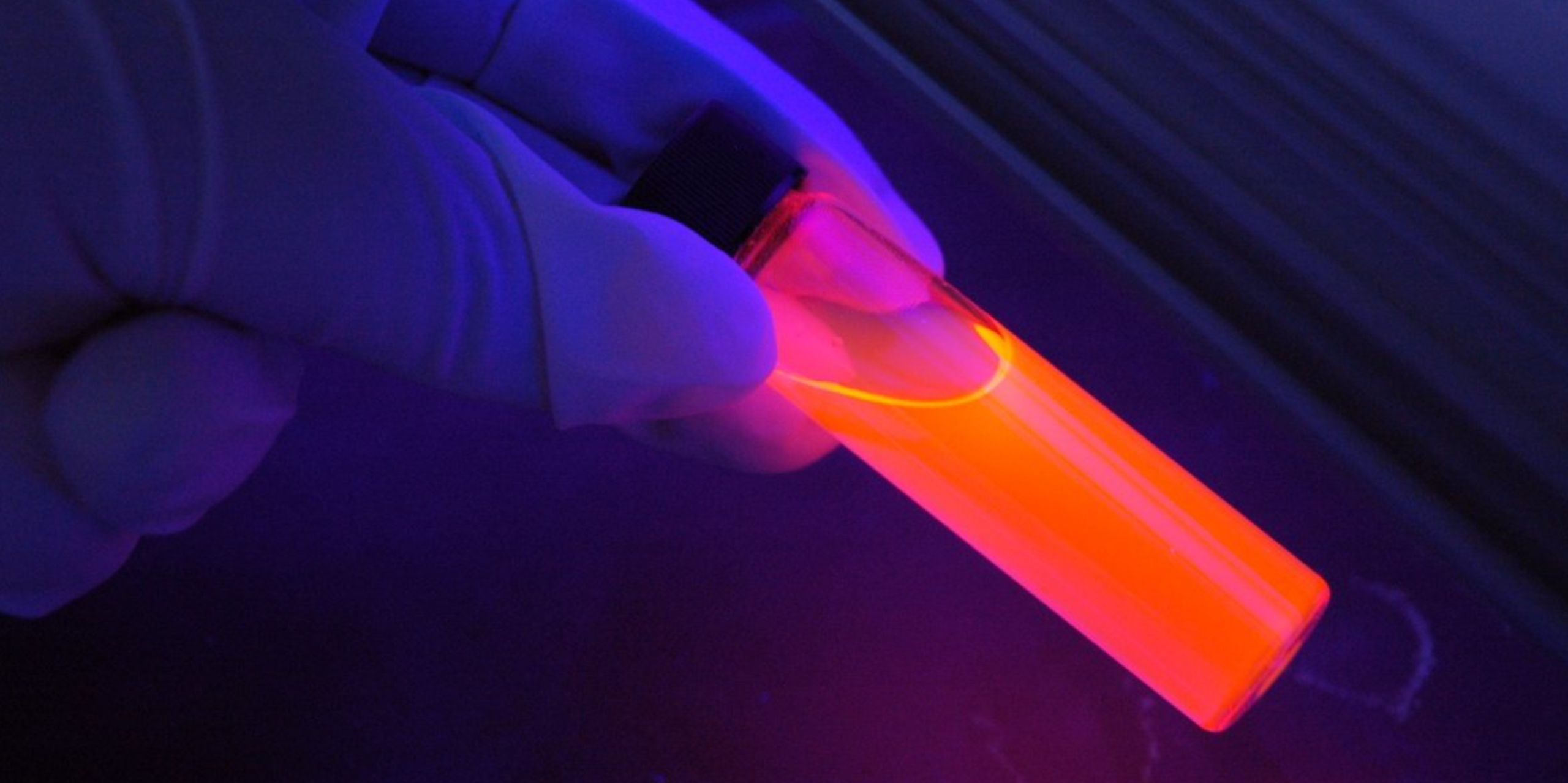A química da transição energética: saiba como moléculas orgânicas conjugadas transformam luz em eletricidade